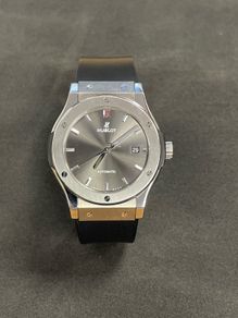 hublot classic fusion 42mm titanium racing grey