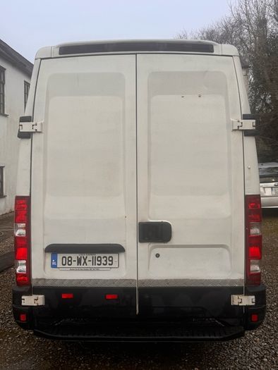 Camper Iveco Daily 2.3l  - Fully Off-Grid & Logbook Registered