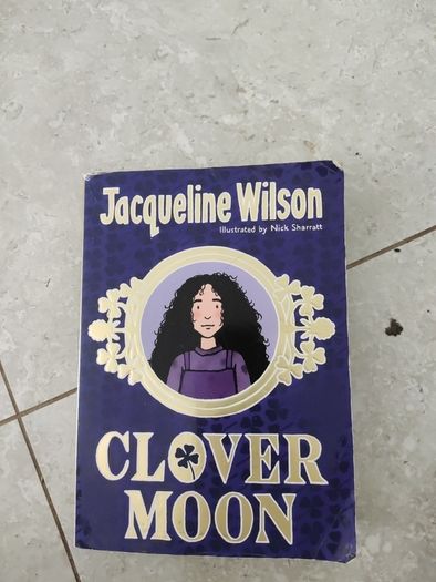Jacqueline Wilson Clover Moon