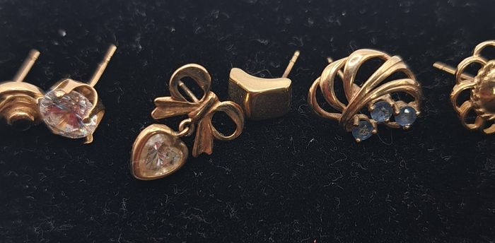 9ct gold earrings