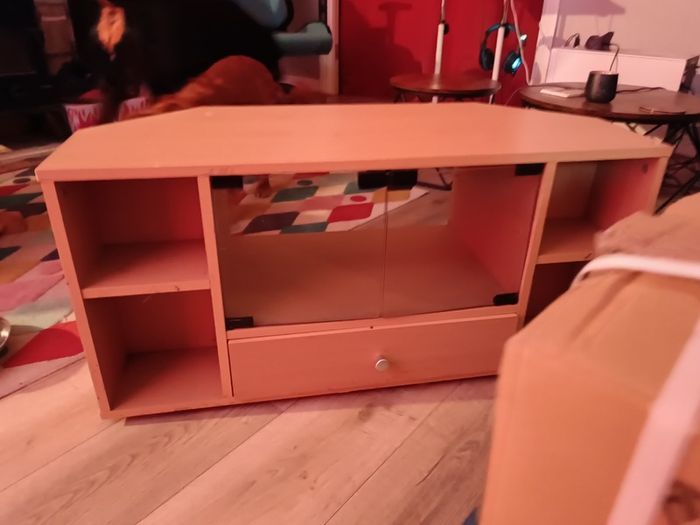 Free TV unit