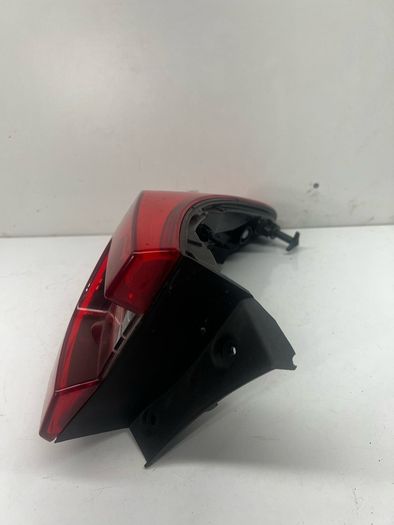 Renault Kadjar 2018 Rear Tail Light Left Side  265552478R A2l16b3s