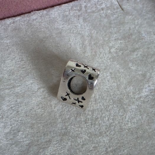 Pandora various charms available 15e each charm in great condition