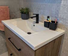 Brand New Ceramic Bathroom Sink / Basin