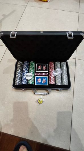 Full Tilt poker set