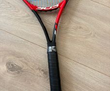 tennis racket
