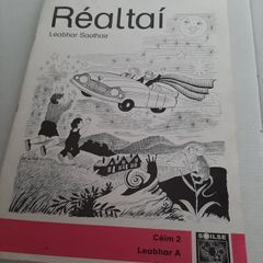 Realtai Gaeilge vintage school book