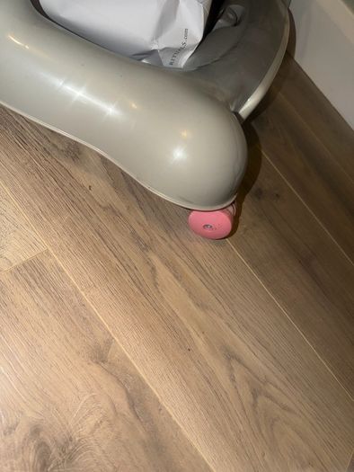 Baby walker with wheels