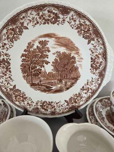 Tea Set Royal Tudor Ware