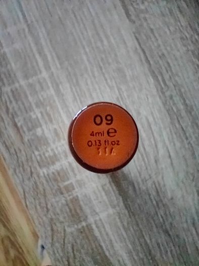 SOSU Cosmetics Wake-Up Wand Correcting Concealer  09 Rich