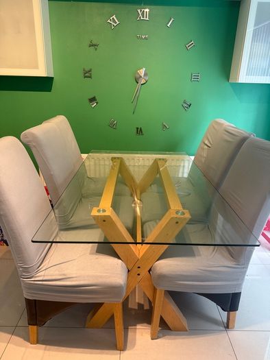 Dining Table + 6 Chairs