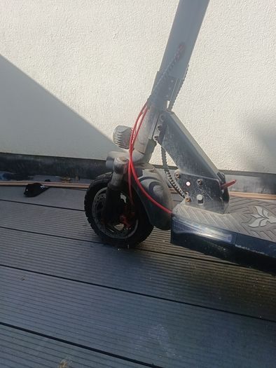 electric scooter