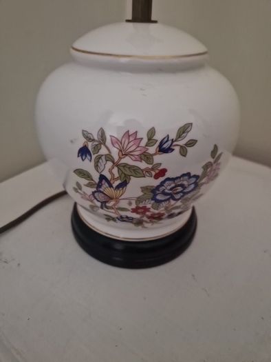 Tara lamp base