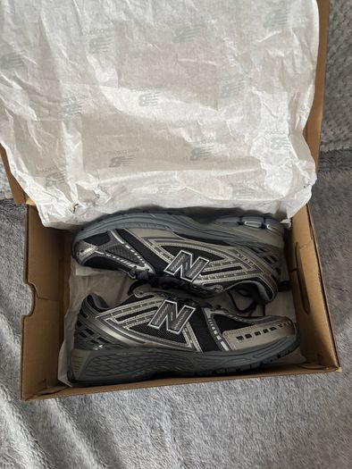 New Balance 1906R