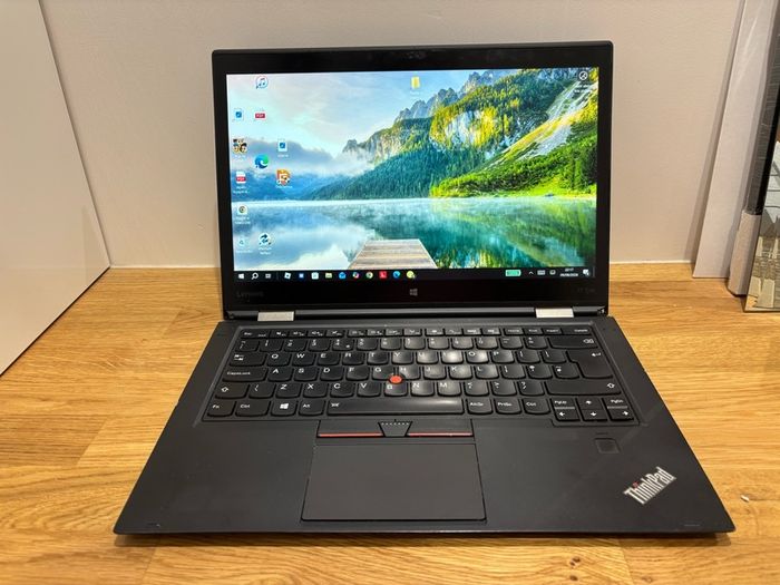 Thinkpad X1 Yoga gen1 , i5 ,8gb ram, no ssd , touchscreen , pen