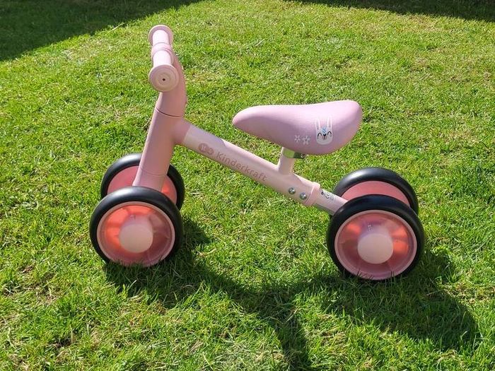 kinderkraft balance bike Cutie Flash (pink)