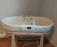 Little Green Sheep Moses Basket & Rocking Stand