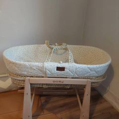 Little Green Sheep Moses Basket & Rocking Stand