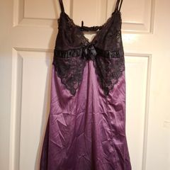 Satin/lace lingerie