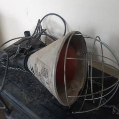 Heat lamp