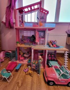 Barbie House, Aeoplane, Cars and accessories