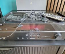 home cinema 7.1 amplifier yamaha and 5.1 speakers