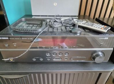 home cinema 7.1 amplifier yamaha and 5.1 speakers