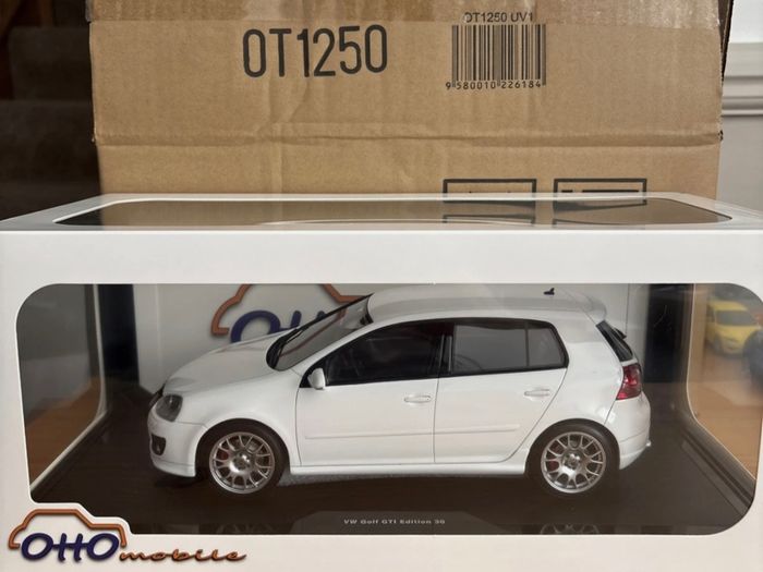 VW Golf Gti Edition30 Mk5 1/18 Otto New In Box