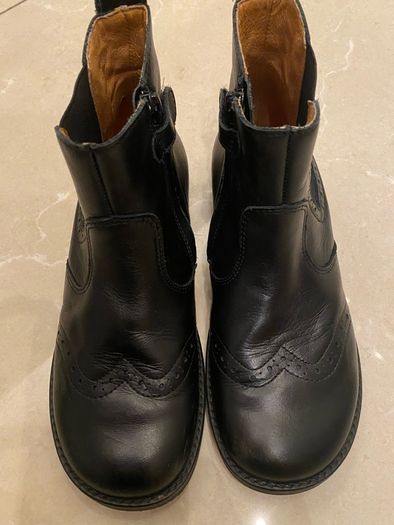Boots size 2.5 UK 35 EU