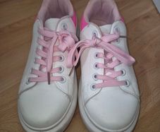 Ladies Trainers