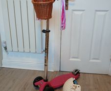 Large Micro scooter with basket + helmet up to 50 kg