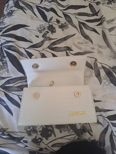 womens bag not real