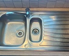 Carron Phoenix 1.5 bowl Kitchen sink and tap (stainless steel)