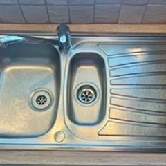 Carron Phoenix 1.5 bowl Kitchen sink and tap (stainless steel)