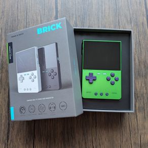 Trimui Brick Hammer - Handheld Gaming Console