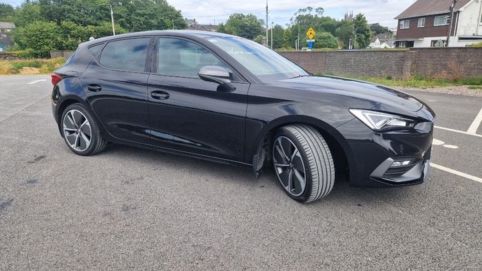 2021 (212) SEAT Leon FR+ 1.5 TSI 150PS | One Owner | High Specification | Full Service History