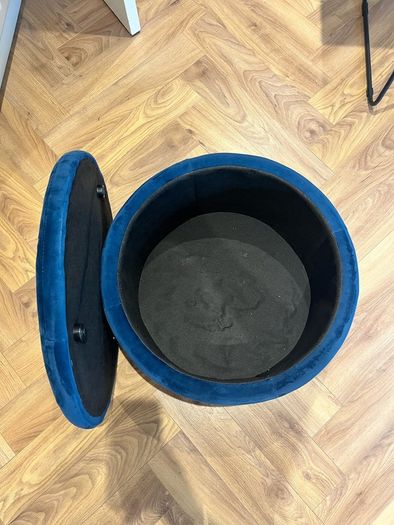 footstool / ottoman with storage