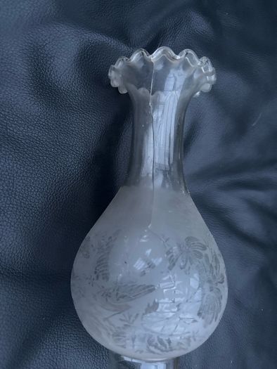 Antique Paraffin Oil Lamp Open to Offers
