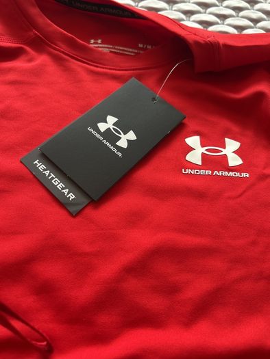 T-shirt Under Armour BNWT