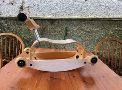 Convertible walker / rocker