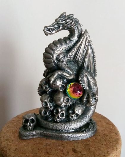 Metal Figure With Crystal - The Dragon Of The Sculls - No Box