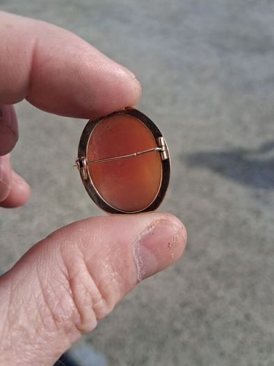 Vintage 14k Gold Cameo Brooch(5 grams)