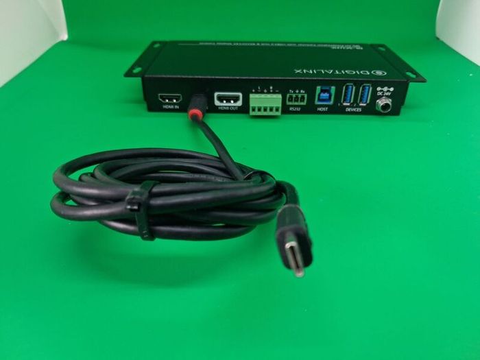 Postage - 2 x Digitalinx DL-SCU21C Presentation Switcher