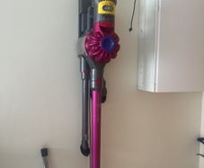 dyson v7