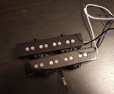 USA jazz bass pickups and pots