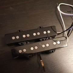 USA jazz bass pickups and pots