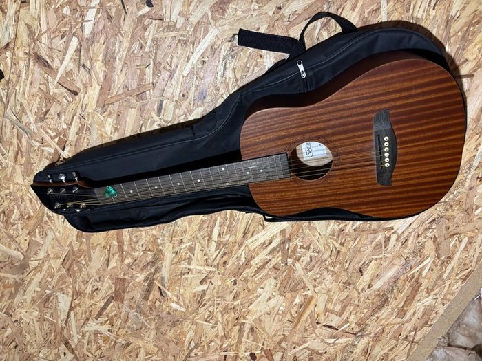 Brunswick Acoustic Guitar