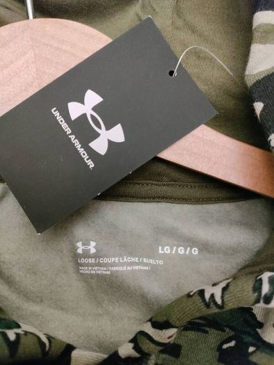 Under Armour Camo Hoodie L New