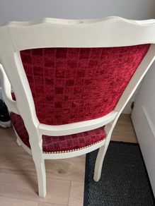 Antique style chair