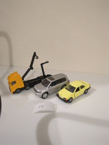 Title: Siku Diecast Model Car Set